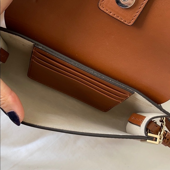 ❗️SOLD❗️Chloe | Faye Wallet on Strap - Picture 4 of 5